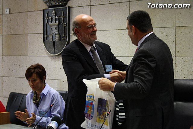 Ms de un centenar de totaneros participan en el primer encuentro 