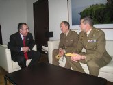 Manuel Campos recibe al Teniente Coronel Jefe de Batalln de Intervencin en Emergencias III de la Unidad Militar de Emergencias