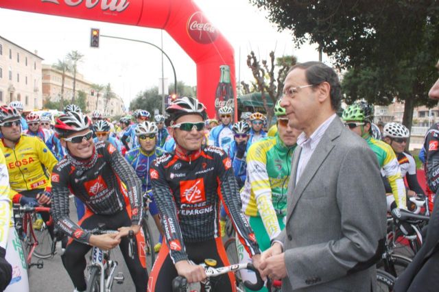 Cámara da la salida a doscientos ciclistas que se han dado cita en la Bicihuerta 0.4 - 2, Foto 2