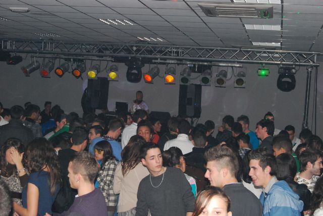 Numerosos jóvenes disfrutaron de los mejores D´J del panorama actual - 1, Foto 1