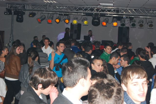 Numerosos jóvenes disfrutaron de los mejores D´J del panorama actual - 3, Foto 3