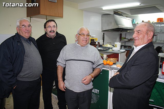 La Hermandad de Nuestro Padre Jess y la Cofrada de La Cada abrieron su servicio de bar durante las fiestas de Santa Eulalia - 12
