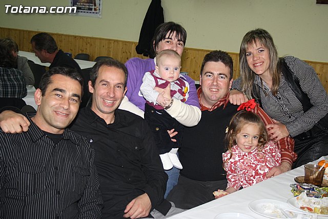 La Hermandad de Nuestro Padre Jess y la Cofrada de La Cada abrieron su servicio de bar durante las fiestas de Santa Eulalia - 16