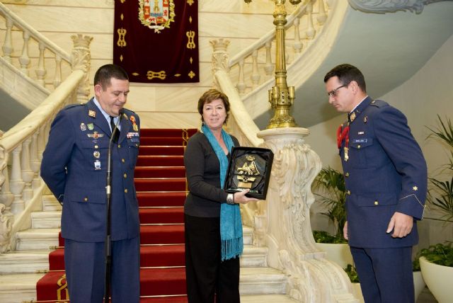 Un centenar de alumnos de la AGA, en el Palacio Consistorial con la alcaldesa - 1, Foto 1