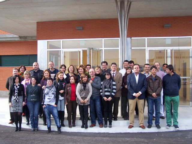 Concluyen los cursos de 'Dinamización Comunitaria' y 'Energía Fotovoltaica' - 1, Foto 1