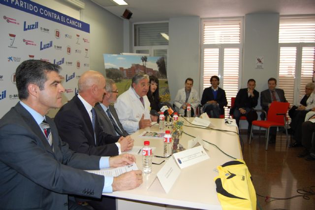 Lluvia de famosos en el VII Partido contra el Cáncer de Las Torres de Cotillas - 3, Foto 3