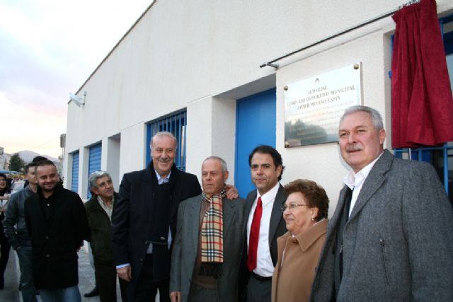 Del Bosque inaugura el nuevo campo de ftbol de csped natural del Complejo Deportivo El Almarjal 'Javier Miñano Espn' - 5