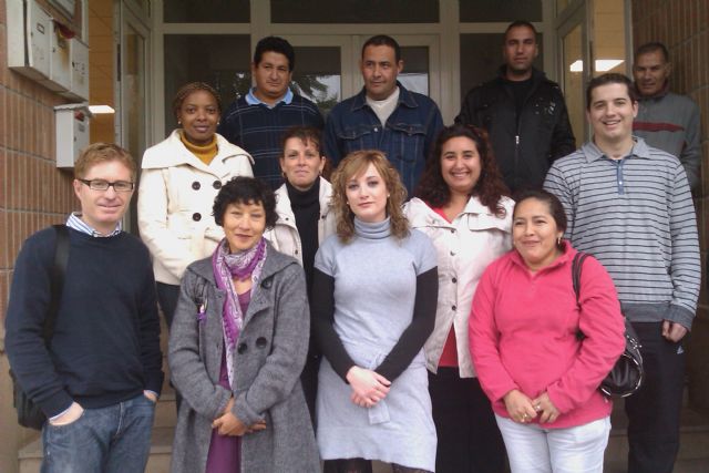 Empiezan a trabajar los alumnos que realizaron el curso de ACTIVA como manipulador de frutas y hortalizas - 1, Foto 1