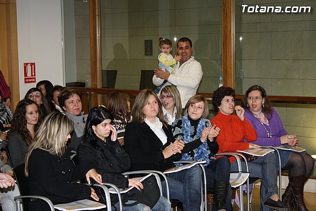 Ms de 500 personas se benefician de las acciones formativas organizadas por la concejalas de Bienestar Social y Participacin Ciudadana - 6