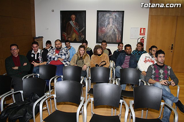 Entrega de diploma de cursos formativos de Proyecto Labor - 3