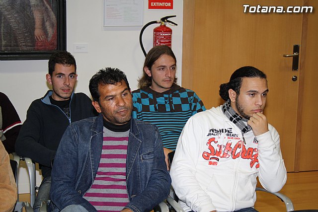 Entrega de diploma de cursos formativos de Proyecto Labor - 4