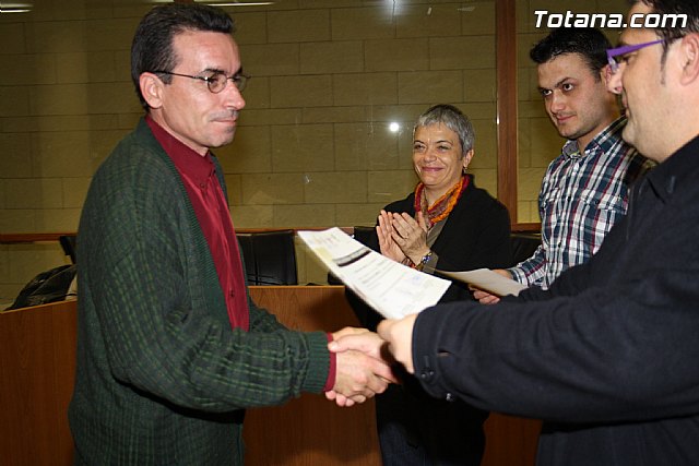 Entrega de diploma de cursos formativos de Proyecto Labor - 14