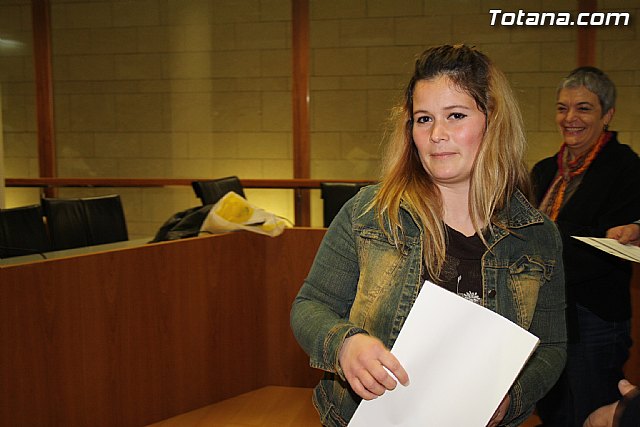 Entrega de diploma de cursos formativos de Proyecto Labor - 19