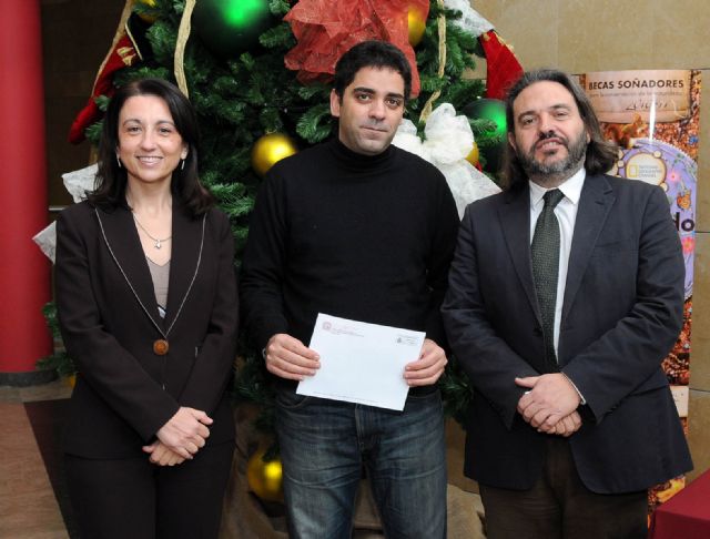 El alumno de doctorado Antonio Raúl Fernández gana el concurso para promocionar la Universidad del Mar - 1, Foto 1