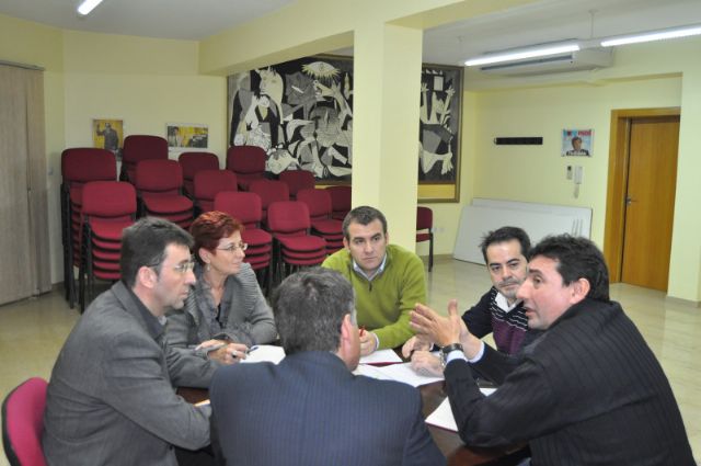Los responsables socialistas de la Vega Media fijan, junto a Begoña García Retegui, una hoja de ruta para el futuro de la comarca - 1, Foto 1