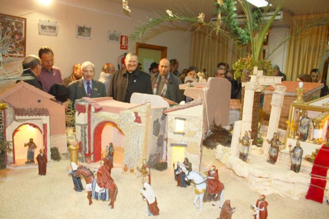 El centro municipal de La Paz acoge desde ayer su tradicional Belén - 3, Foto 3