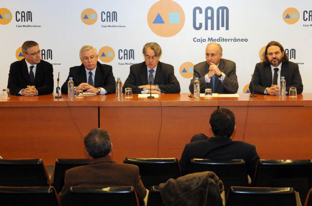 El escritor Rafael Alcalde, de Barcelona, consigue el XV premio Vargas Llosa de novela - 1, Foto 1