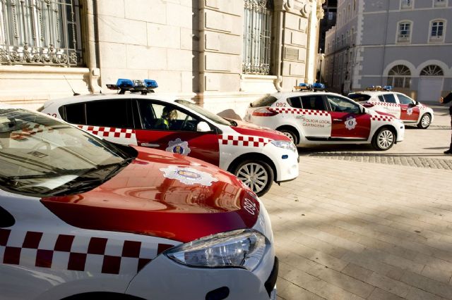 Los nuevos vehículos de la Policía Local se equipan con GPS - 1, Foto 1