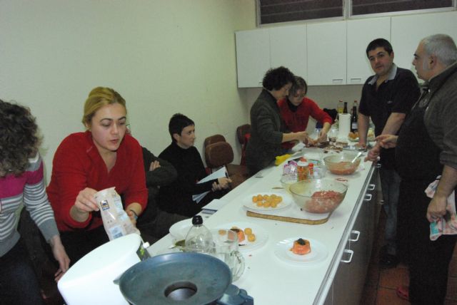 A total of 15 people taking the course "The cold kitchen, semi-cold and warm", which creates a specialization of the hotel, Foto 2