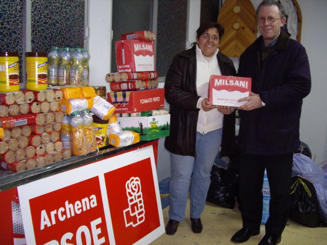 El PSOE de Archena dona 100 kg de comida para los ciudadanos más necesitados del municipio - 1, Foto 1