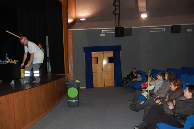 El Cine Teatro IV Centenario de Alguazas acoge la obra Verde que te quiero verde - 1, Foto 1