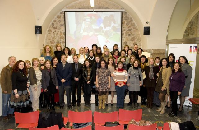 32 mujeres podrían decir adiós al desempleo gracias al Taller de Atención a Dependencia de la ADLE - 1, Foto 1