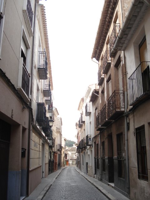 La Comunidad impulsa obras de revitalización en el entorno del recorrido procesional por el casco antiguo de Cieza - 2, Foto 2