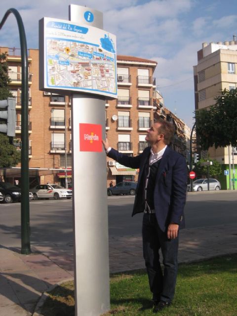 Deportes instala los siete paneles informativos que proponen a los ciudadanos itinerarios para andar o correr - 3, Foto 3