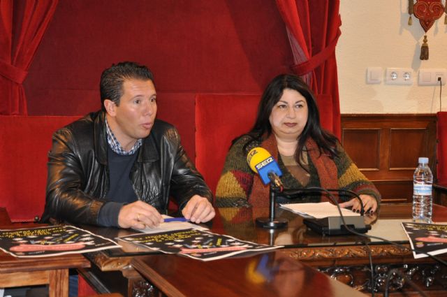 Servicios Sociales y Acomul lanzan la campaña de recogida de alimentos La Bolsa Solidaria - 1, Foto 1