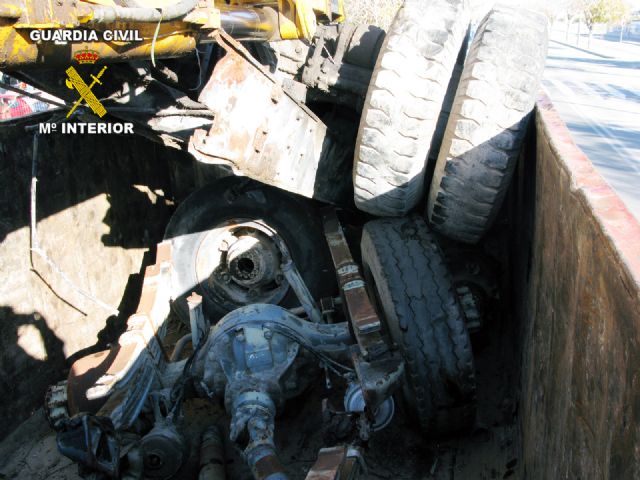 La Guardia Civil detiene a dos personas in fraganti por la sustracción de material de automoción - 1, Foto 1