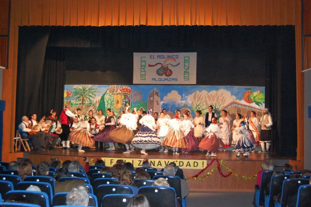 El grupo de coros y danzas El Molinico Alguaceño y la banda de gaitas Amigos de Rusadir actúan en el Cine Teatro de Alguazas - 3, Foto 3