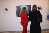 Inaugurada la exposición de pintura 'Mírame' de Nuria Navarro Sánchez en Torre-Pacheco