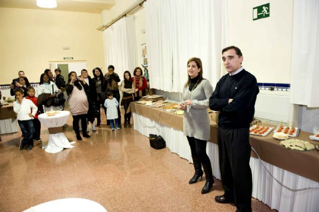 Dieciséis inmigrantes ya son camareros profesionales gracias a los Servicios Sociales - 1, Foto 1