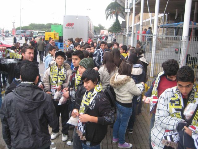 El programa Colegas clausura sus actividades celebrando la victoria del Cartagena - 3, Foto 3