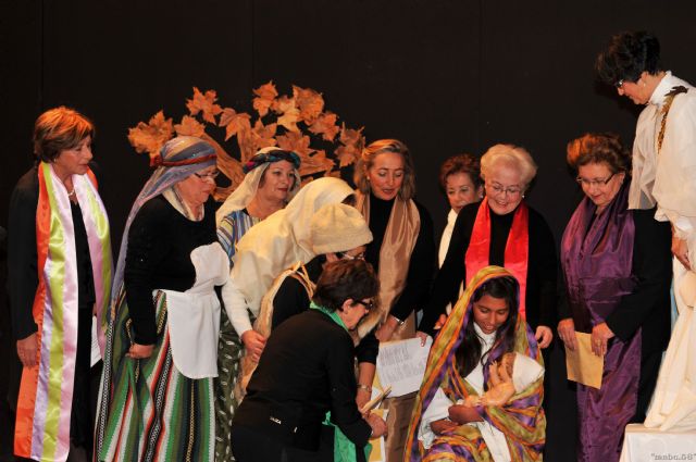 El Banco del Tiempo reunió a sus 150 voluntarios con motivo de la Navidad - 1, Foto 1