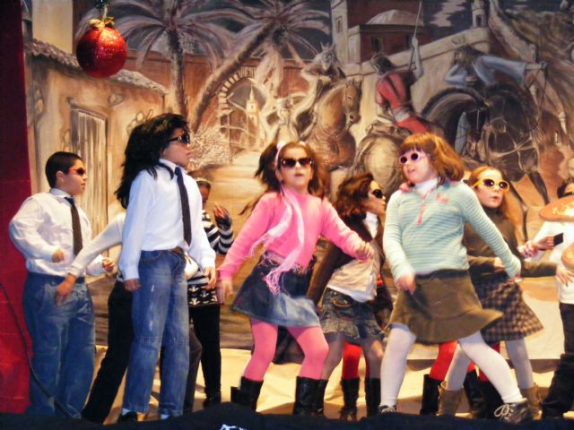 El Teatro Victoria se llena de ilusión y alegría - 2, Foto 2