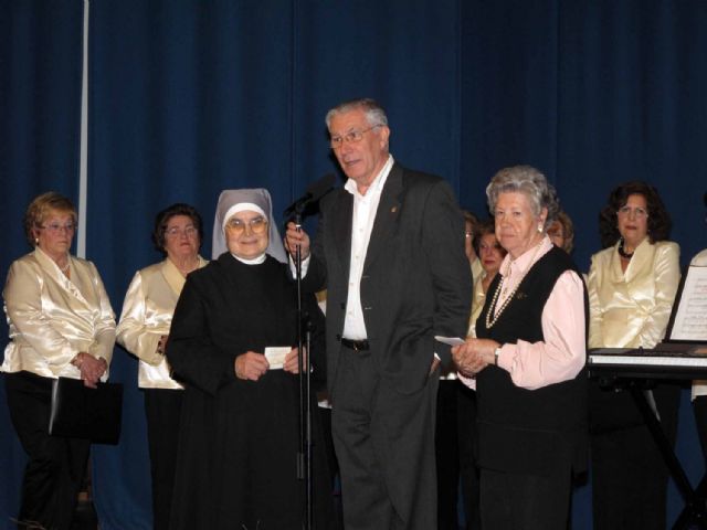 El concejal de Atención Social visita las instituciones benéficas por Navidad - 3, Foto 3