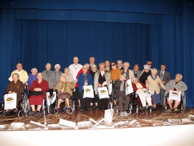 El concejal de Atención Social visita las instituciones benéficas por Navidad - 4, Foto 4