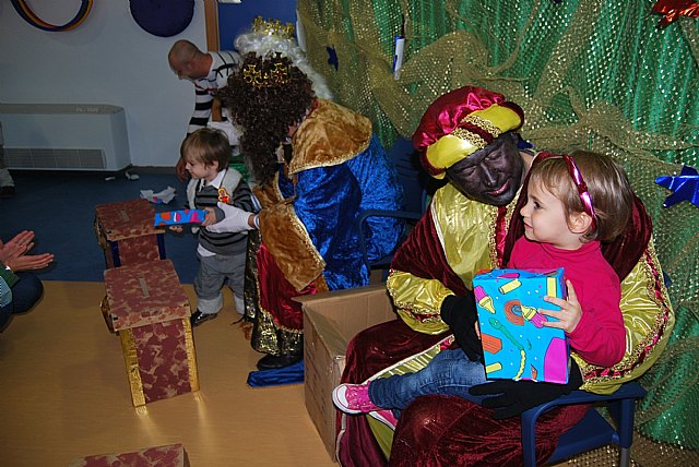 Los alumnos de las tres Escuelas Infantiles finalizan el primer trimestre del curso 2009/2010, Foto 1