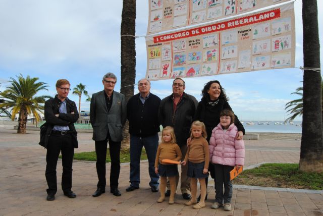 La Ribera Comercial premia a tres niñas con un viaje para cuatro personas al parque Warner - 1, Foto 1