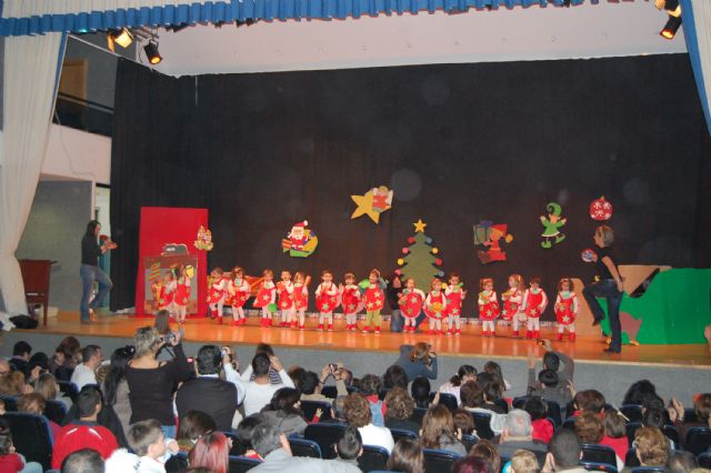 Los pequeños torreños muestran su talento navideño - 1, Foto 1