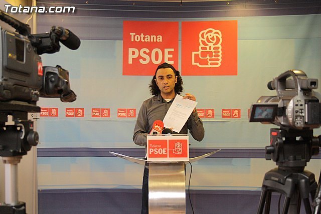 Martnez Usero: "We have 1 months waiting for unpaid invoices Valverde explain the development of the Head", Foto 1