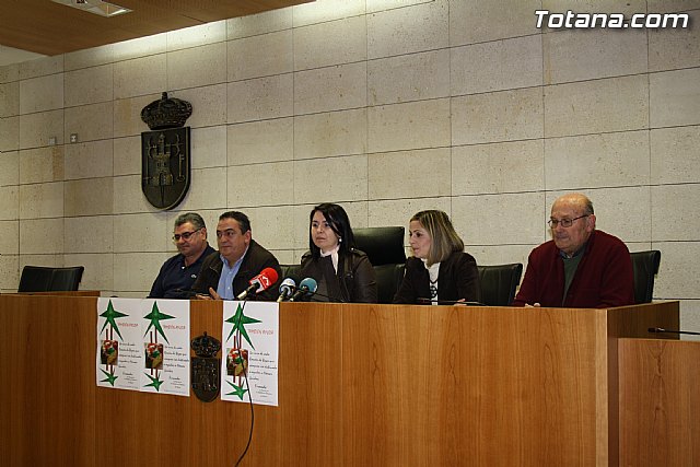 La Asociacin de Pasteleros Artesanos de Totana donar un euro de cada roscn que vendan a Manos Unidas para seguir con su labor solidaria - 1