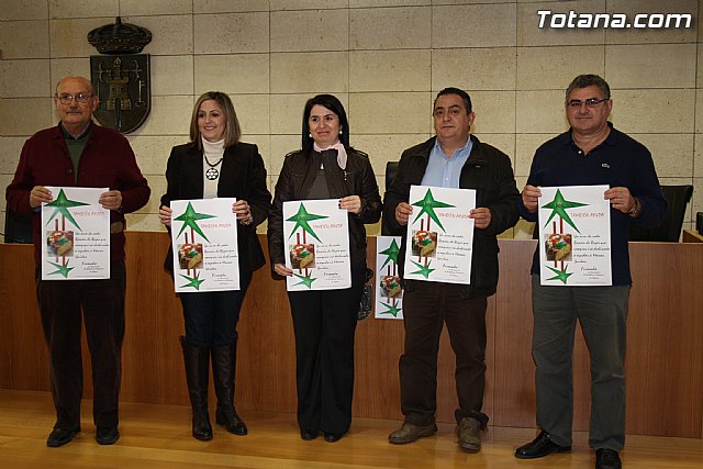 La Asociacin de Pasteleros Artesanos de Totana donar un euro de cada roscn que vendan a Manos Unidas para seguir con su labor solidaria - 4