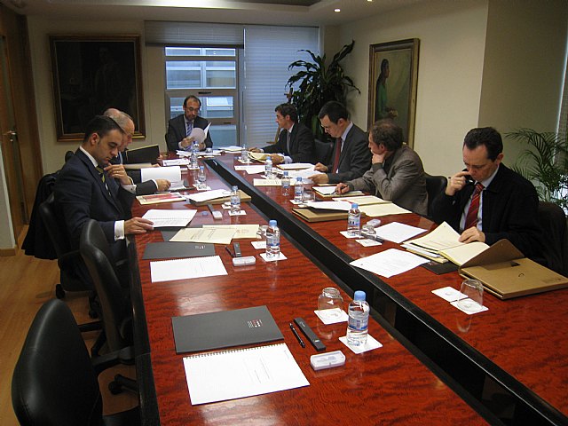 La Comunidad respalda el talento investigador y crea un nuevo programa dirigido a promoverlo entre los universitarios de últimos cursos - 1, Foto 1