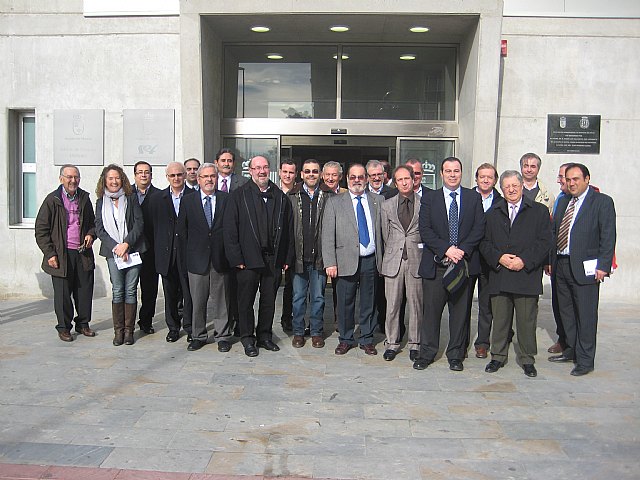 El director del SEF se reúne con los empresarios del Polígono Industrial Cabezo Beaza - 1, Foto 1