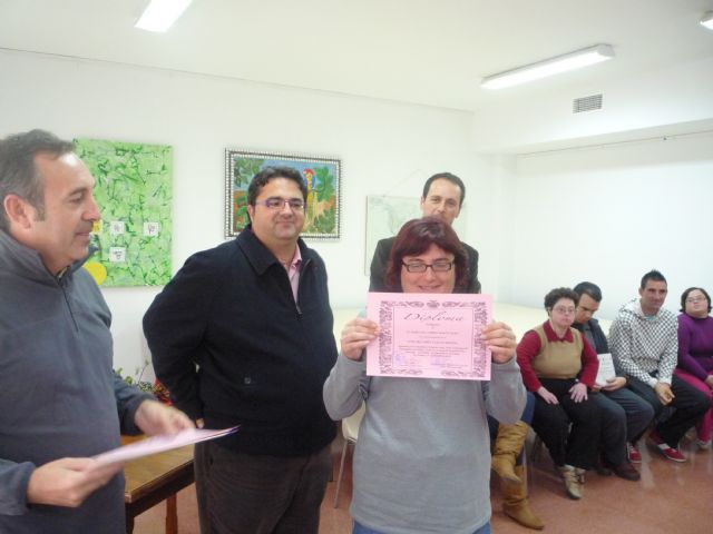 A total of 17 users of the Municipal Service Psychosocial participate in a computer course, Foto 3