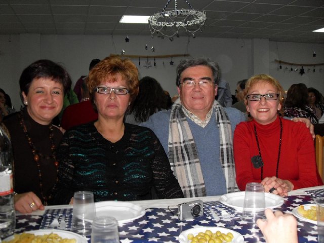 La Cena de Navidad organizada por el Telfono de la Esperanza en Murcia congreg a mas de 400 personas - 3