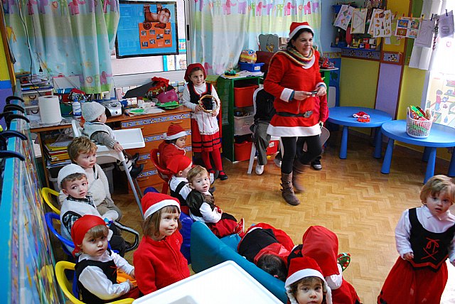 La Guardera Disney recibi la visita de Pap Noel - 5