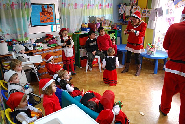 La Guardera Disney recibi la visita de Pap Noel - 7